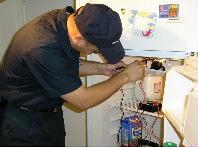 Bật mí cách nạp gas cho tủ lạnh từ chuyên gia